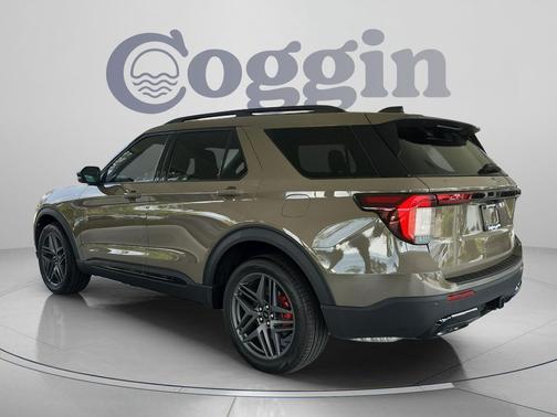 Marsh Gray 2026 Ford Explorer ST-Line