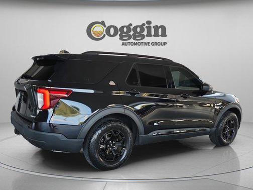Agate Black Metallic 2022 Ford Explorer Timberline