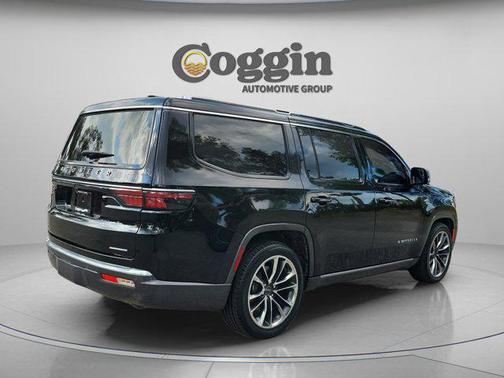 Diamond Black Crystal Pearlcoat 2022 Jeep Wagoneer Series III 4x4