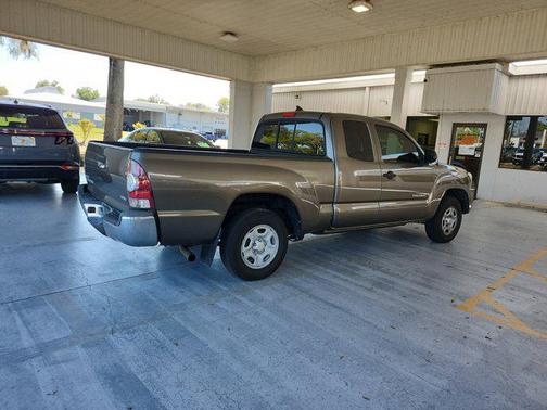 2014 Toyota Tacoma Base