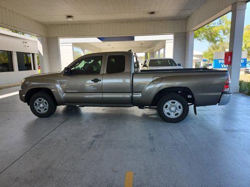 2014 Toyota Tacoma Base