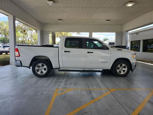 Bright White Clearcoat 2023 RAM 1500 Big Horn/Lone Star