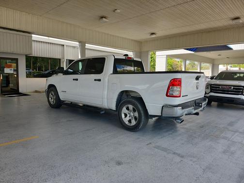 Bright White Clearcoat 2023 RAM 1500 Big Horn/Lone Star