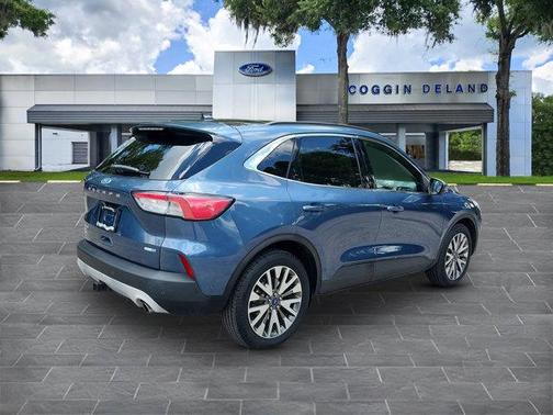2020 Ford Escape Titanium