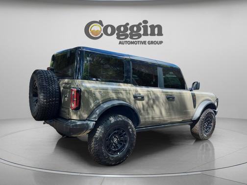 Marsh Gray 2026 Ford Bronco Badlands