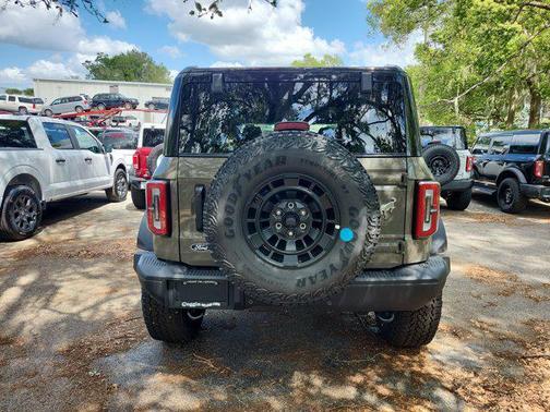 Marsh Gray 2026 Ford Bronco Badlands