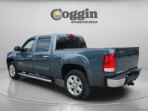 Stealth Gray Metallic 2013 GMC Sierra 1500 SLT