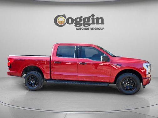 Rapid Red Metallic Tinted Clearcoat 2025 Ford F-150 Lightning XLT