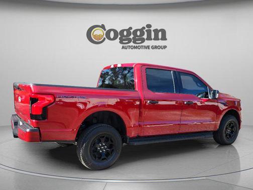Rapid Red Metallic Tinted Clearcoat 2025 Ford F-150 Lightning XLT