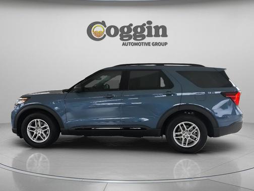 Vapor Blue Metallic 2026 Ford Explorer Active