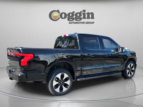 2025 Ford F-150 Lightning Platinum