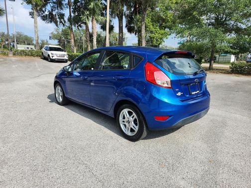 Lightning Blue Metallic 2018 Ford Fiesta SE