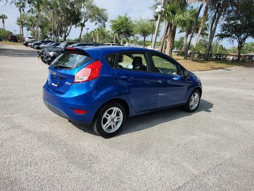 Lightning Blue Metallic 2018 Ford Fiesta SE