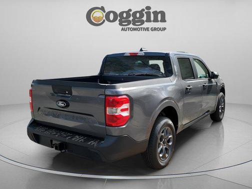 Carbonized Gray Metallic 2026 Ford Maverick XLT