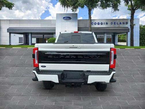 2025 Ford F-250 Platinum