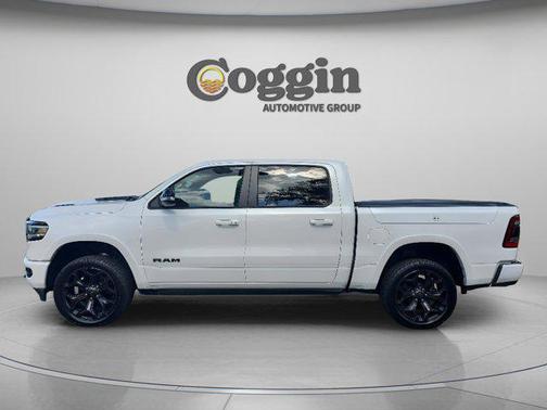 Ivory White Tri-Coat Pearlcoat 2021 RAM 1500 Limited