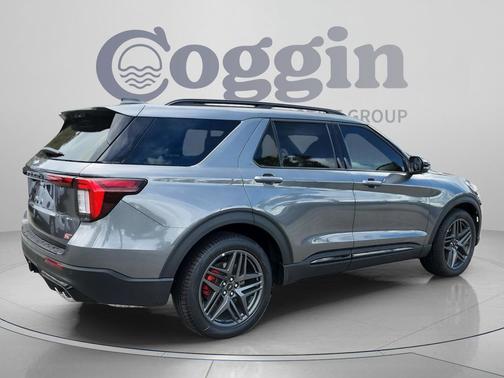 Carbonized Gray Metallic 2026 Ford Explorer ST