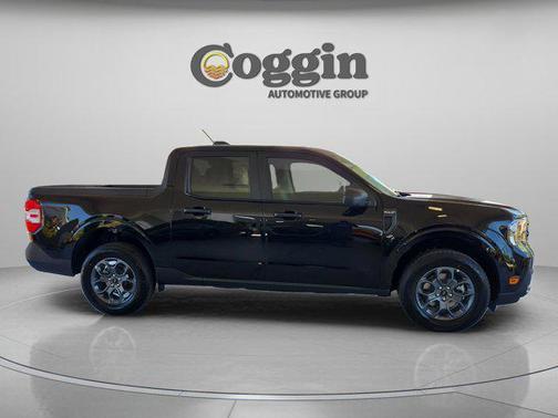 Shadow Black 2026 Ford Maverick XLT