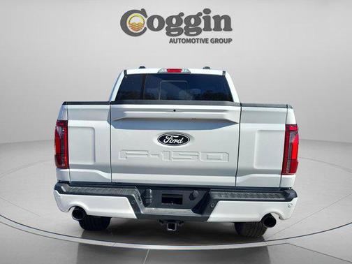 Star White Metallic Tri-Coat 2025 Ford F-150 Lariat
