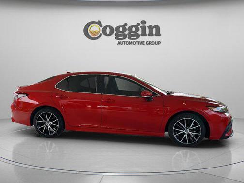 Supersonic Red 2023 Toyota Camry SE