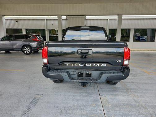 Midnight Black Metallic 2019 Toyota Tacoma TRD Sport