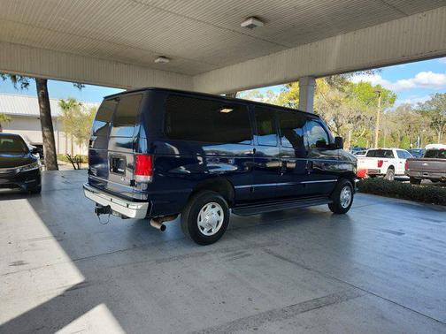 2013 Ford E350 Super Duty XLT