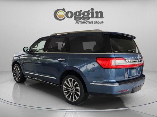 Blue Diamond Metallic 2018 Lincoln Navigator Select