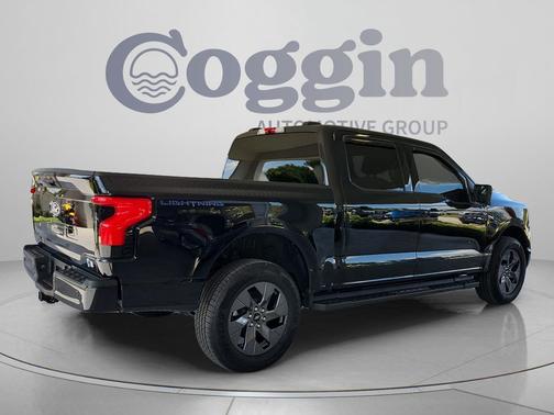 Agate Black Metallic 2025 Ford F-150 Lightning Flash