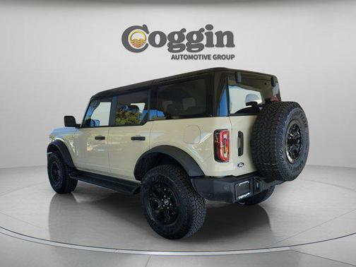 Desert Sand 2026 Ford Bronco Outer Banks