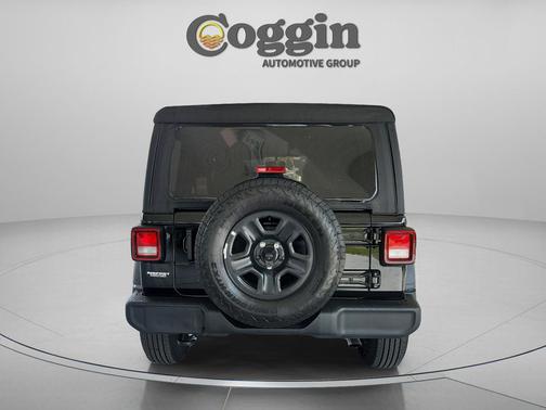 Black Clearcoat 2026 Jeep Wrangler Sport