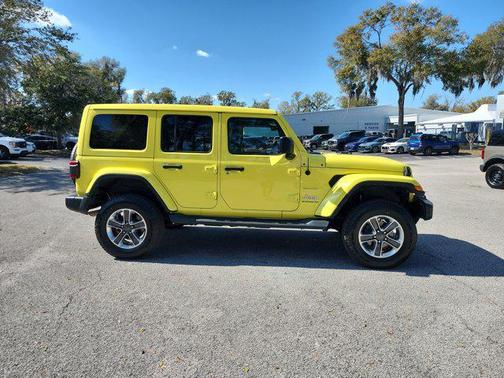 2023 Jeep Wrangler 4-Door Sahara 4x4