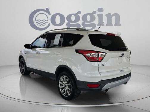 White Platinum Clearcoat Metallic 2017 Ford Escape Titanium