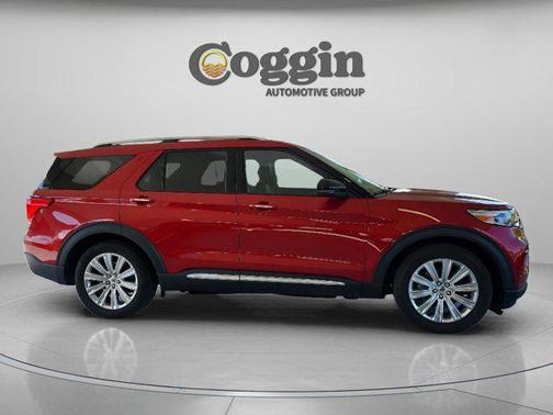 Rapid Red Metallic Tinted Clearcoat 2022 Ford Explorer Limited