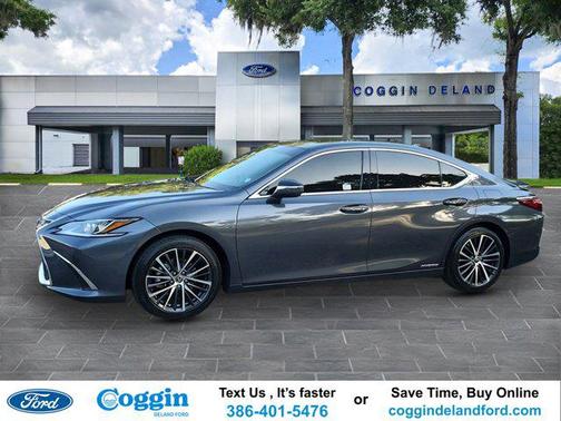 2022 Lexus ES 300h Base