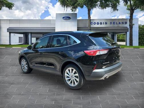 2021 Ford Escape Titanium