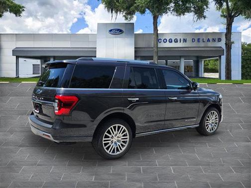 2024 Ford Expedition Platinum