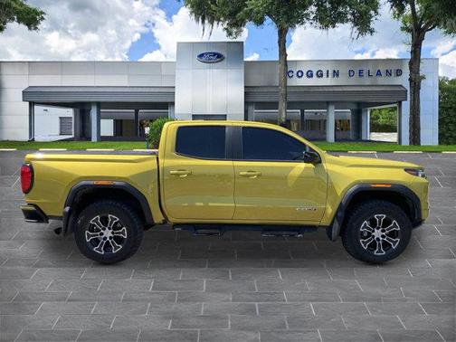 2023 GMC Canyon Base