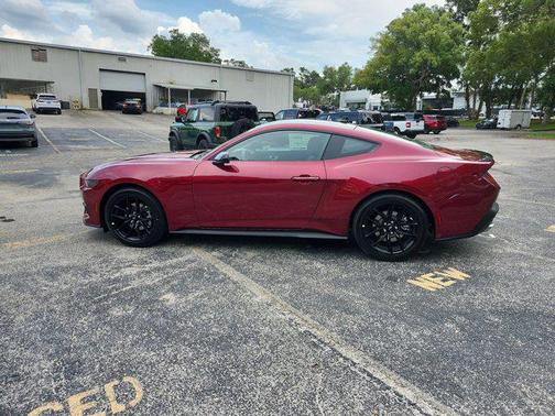 2025 Ford Mustang EcoBoost