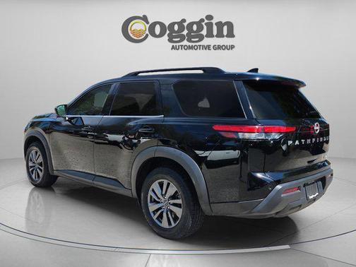 2023 Nissan Pathfinder SV 4WD