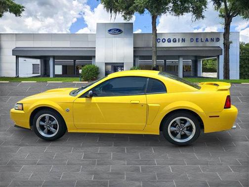 2004 Ford Mustang GT Premium