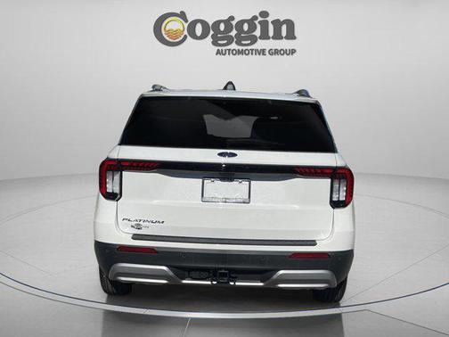 Star White Metallic Tri-Coat 2026 Ford Explorer Platinum