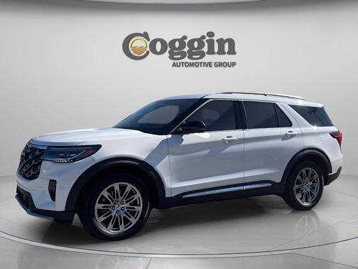 Star White Metallic Tri-Coat 2026 Ford Explorer Platinum