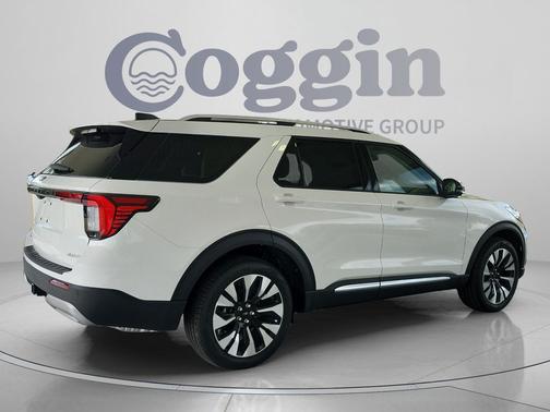Star White Metallic Tri-Coat 2026 Ford Explorer Platinum