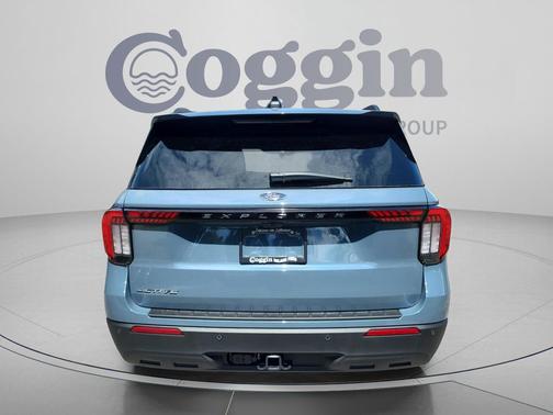 Vapor Blue Metallic 2026 Ford Explorer Active