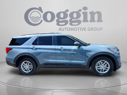 Vapor Blue Metallic 2026 Ford Explorer Active