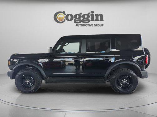 Shadow Black 2026 Ford Bronco Outer Banks