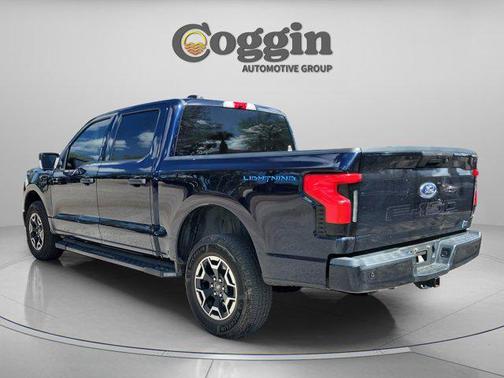 Antimatter Blue Metallic 2022 Ford F-150 Lightning XLT