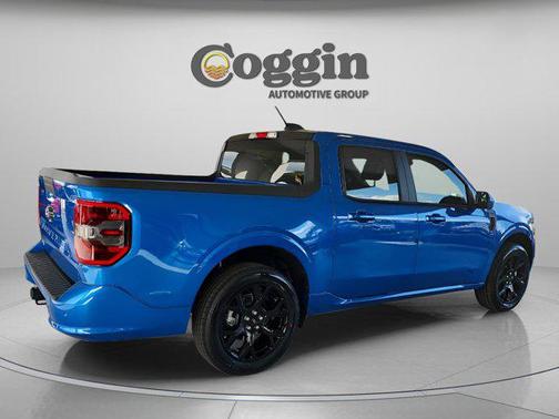 2026 Ford Maverick Lobo Standard