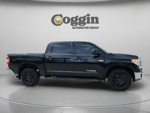 Black 2016 Toyota Tundra SR5