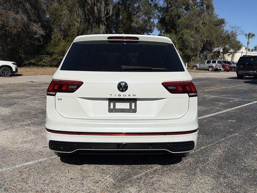 2022 Volkswagen Tiguan 2.0T SE R-Line Black